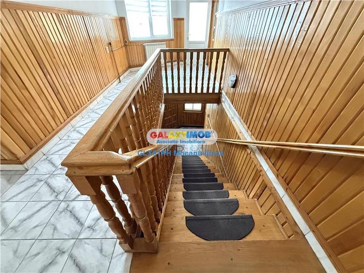 Birou, de 370 mp, în Republicii