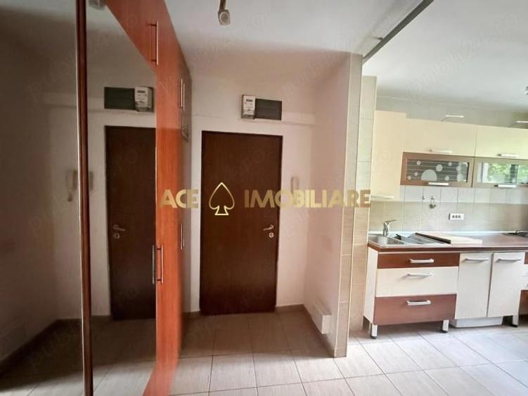 Apartament cu 3 camere decomandat, mobilat în Drumul Taberei