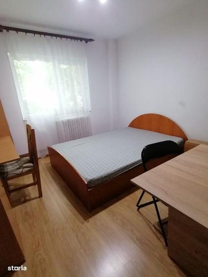 450euro/luna, Podul de Fier intersectie, apartament 2 camere, etaj 2 - 4