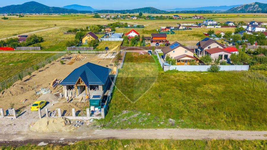 Teren Construcții intravilan de 1000 mp, în Hărman