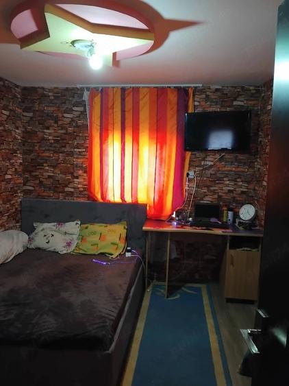 Casă cu 4 camere cu Teren 2897 Mp în Horia
