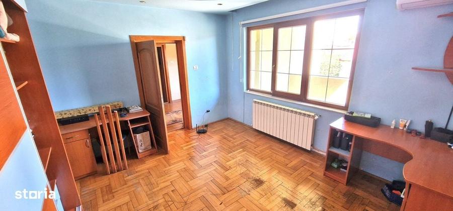 Casă cu 4 camere în Coiciu