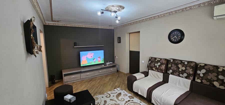 Apartament cu 2 camere semidecomandat în Colentina