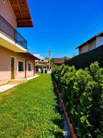 Casă cu 4 camere în Exterior Vest