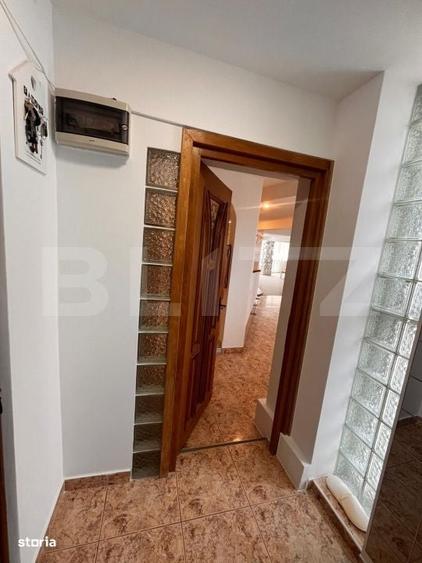 Apartament cu 4 camere decomandat în Central