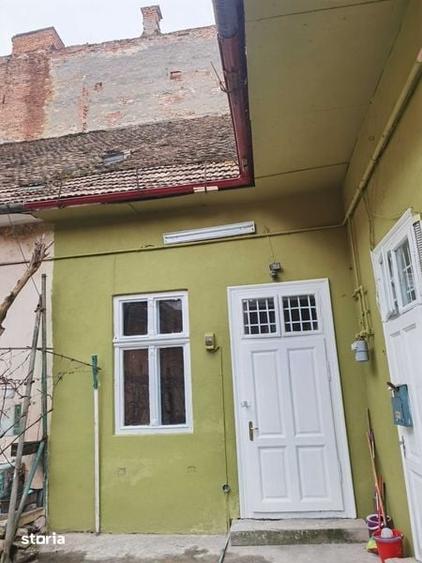 Casă cu 2 camere cu Teren 54 Mp în Central