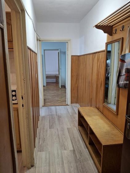 Apartament cu 2 camere semidecomandat în Rogerius