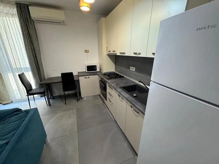 Apartament cu 2 camere semidecomandat în Dumbrăvița