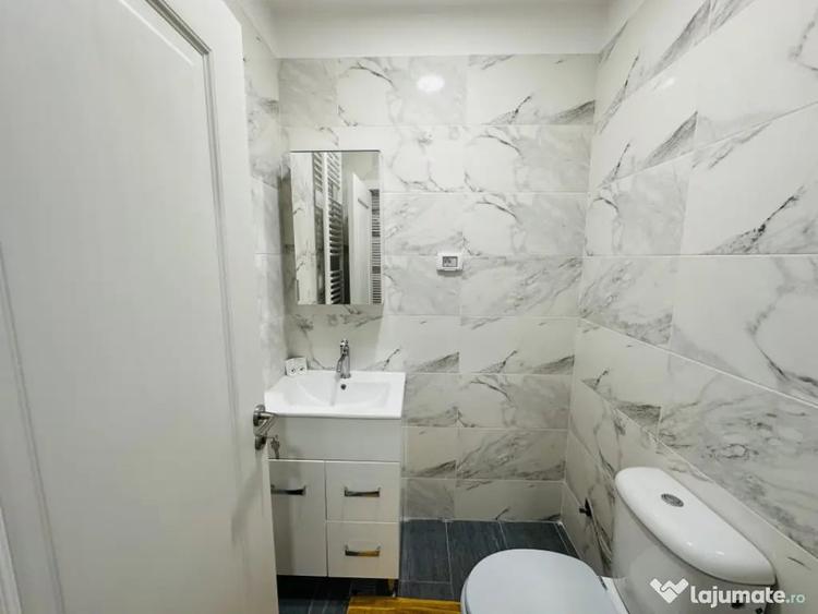 Apartament cu 2 camere decomandat în Roșu