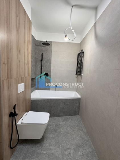 Apartament cu 4 camere semidecomandat în Giroc