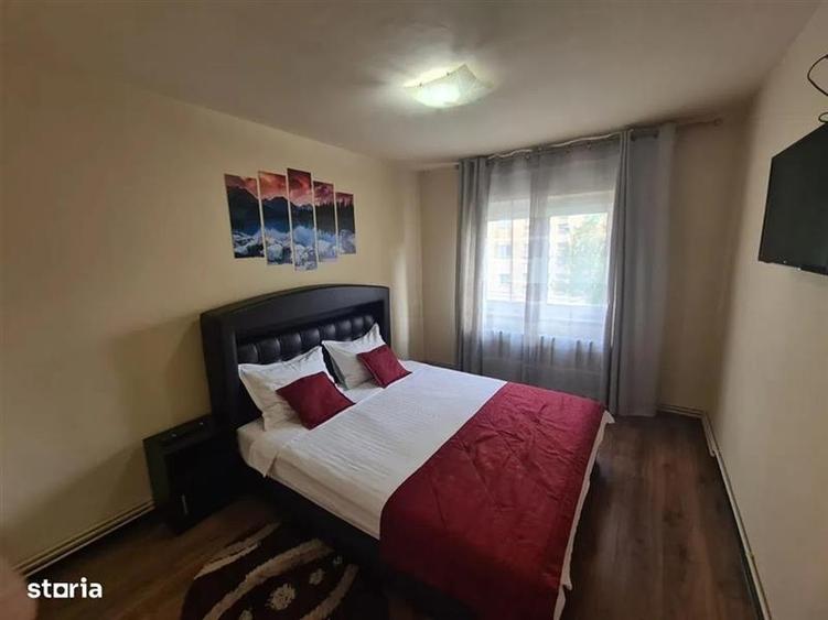 Apartament cu 3 camere decomandat în Județean