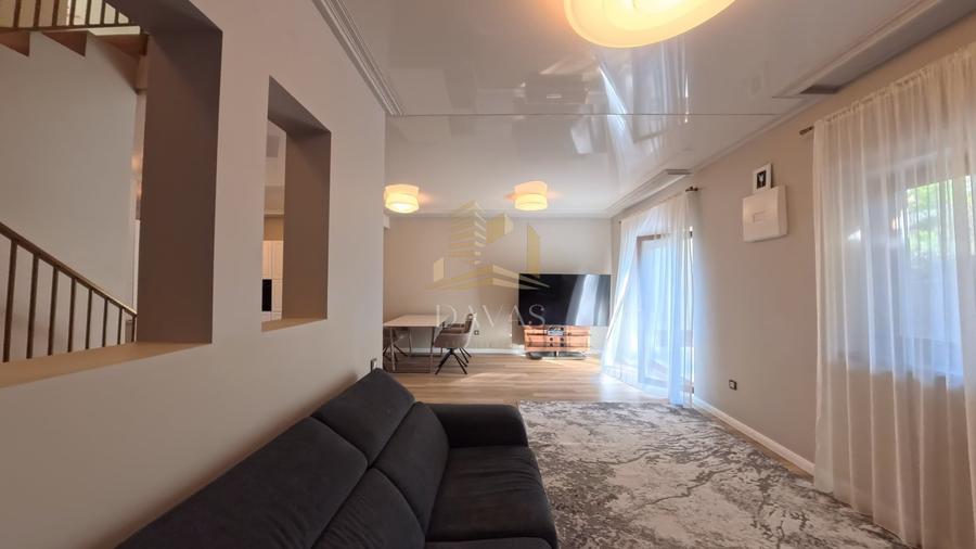 Duplex cu 4 camere cu Canalizare în Bună Ziua