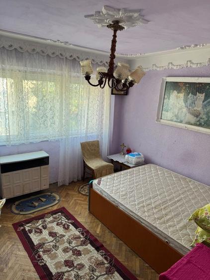 Apartament cu 2 camere decomandat în Obor