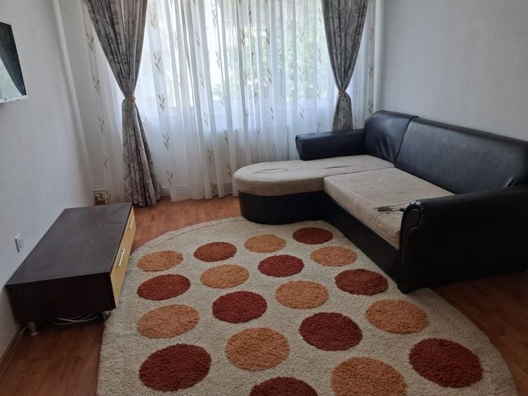 Apartament cu 2 camere semidecomandat în Dărmănești