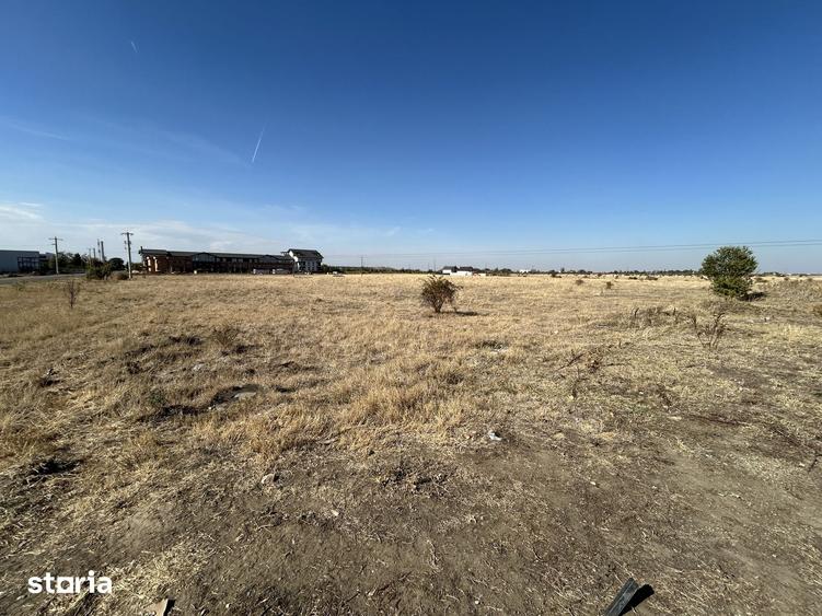 Teren de 600 mp, în Livada