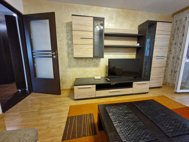 Apartament cu 2 camere decomandat în Nicolina