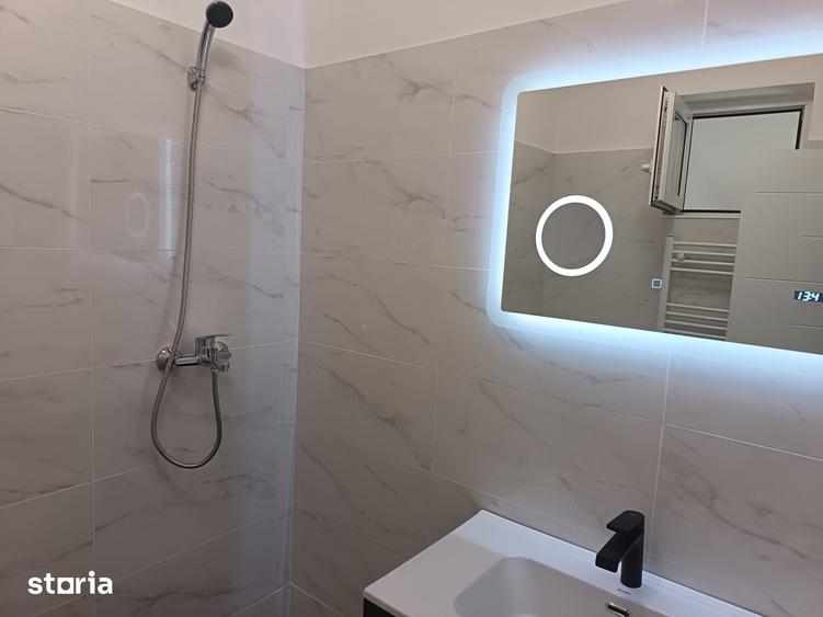 Apartament cu 3 camere în Trei Stejari