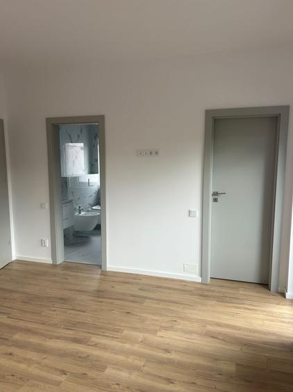 Duplex cu 4 camere cu Canalizare în Florești