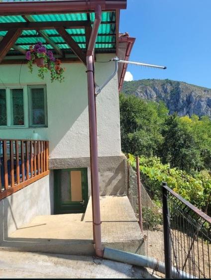 Casă cu 3 camere în Deve