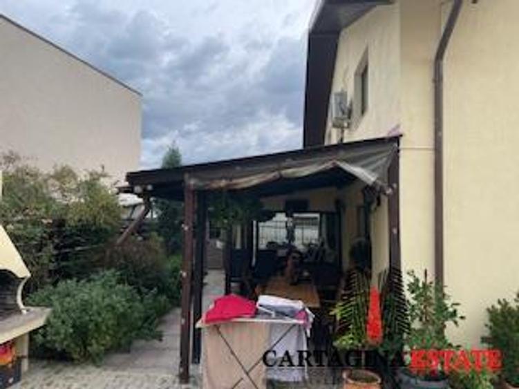 Casă cu 5 camere cu Teren 235 Mp în Pipera