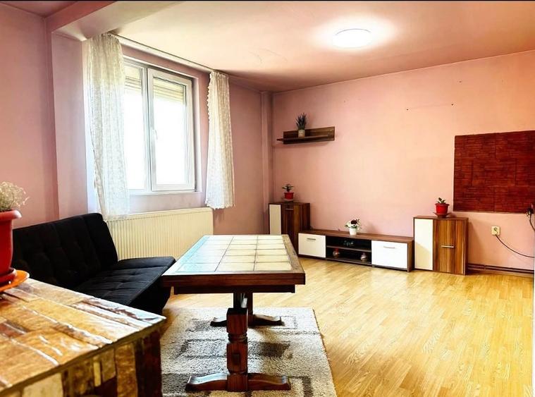 Casă individuală cu 5 camere cu Canalizare în Cetății