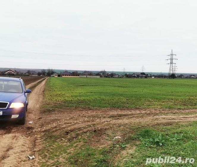 Teren de 2500 mp, în Năvodari Tabără