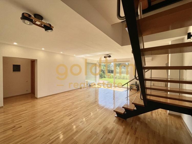 Duplex cu 6 camere cu Piscina în Iancu Nicolae