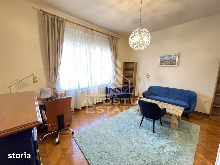 Spațiu comercial, de 33 mp, în Central