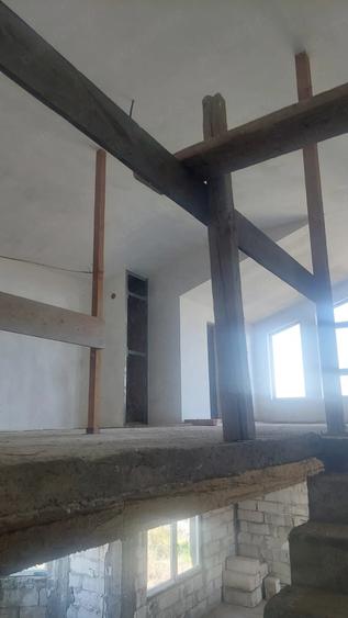 Casă cu Teren 600 Mp în Săftica