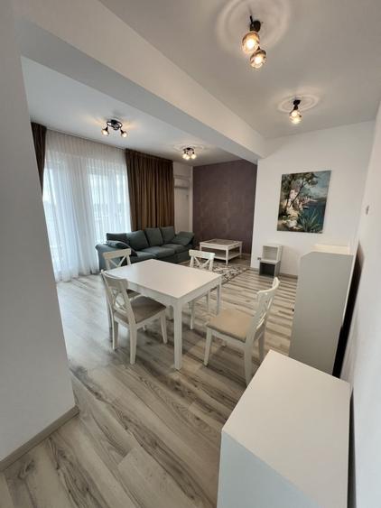 Apartament cu 3 camere decomandat, mobilat în Bucureștii Noi