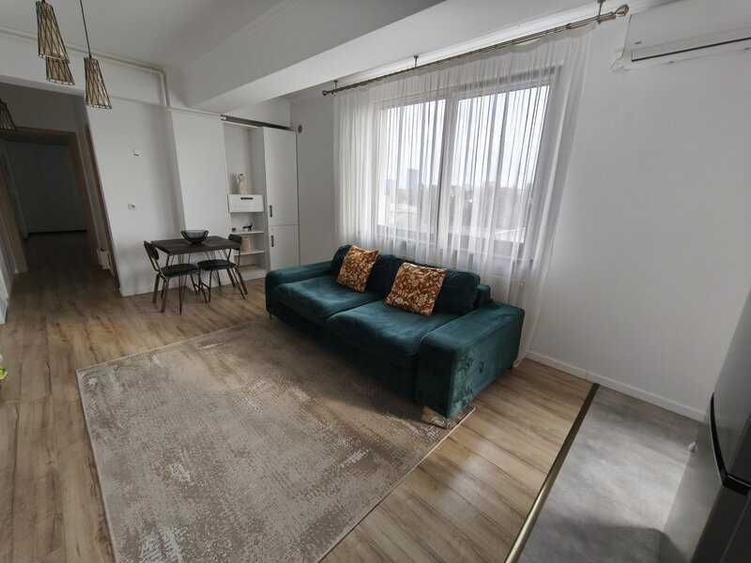 Apartament cu 2 camere semidecomandat în Dămăroaia