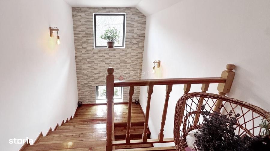 Casă cu 4 camere în Timișu de Jos