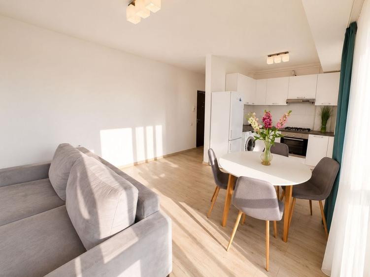 Apartament cu 2 camere semidecomandat, mobilat în Florești