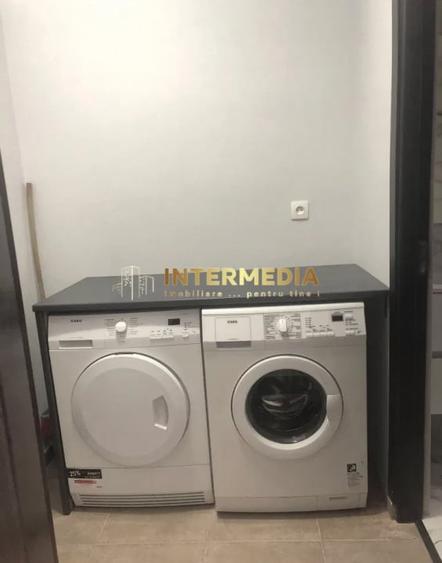 Apartament cu 3 camere decomandat, mobilat în Cetate