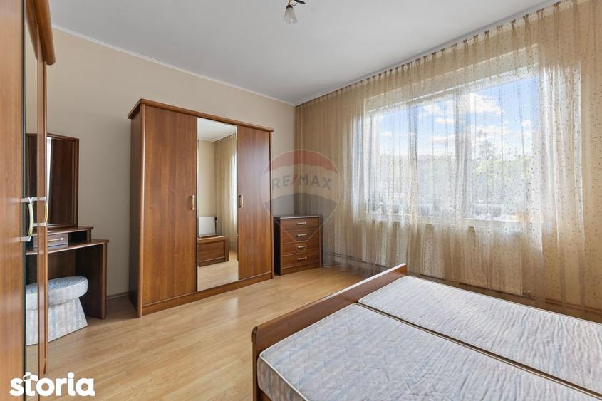 Casă cu 3 camere cu Canalizare în Șega