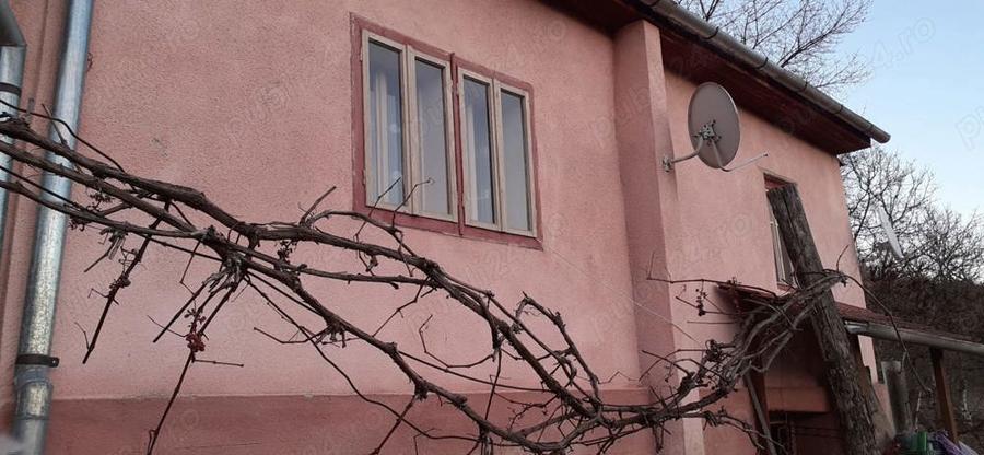 Casă cu 2 camere cu Teren 149 Mp în Orăștie