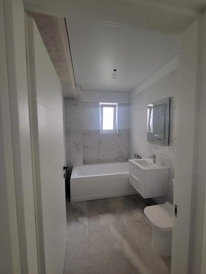 Apartament cu 2 camere semidecomandat în Vișani