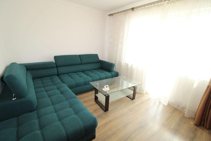 Apartament cu 2 camere decomandat în 9 Mai