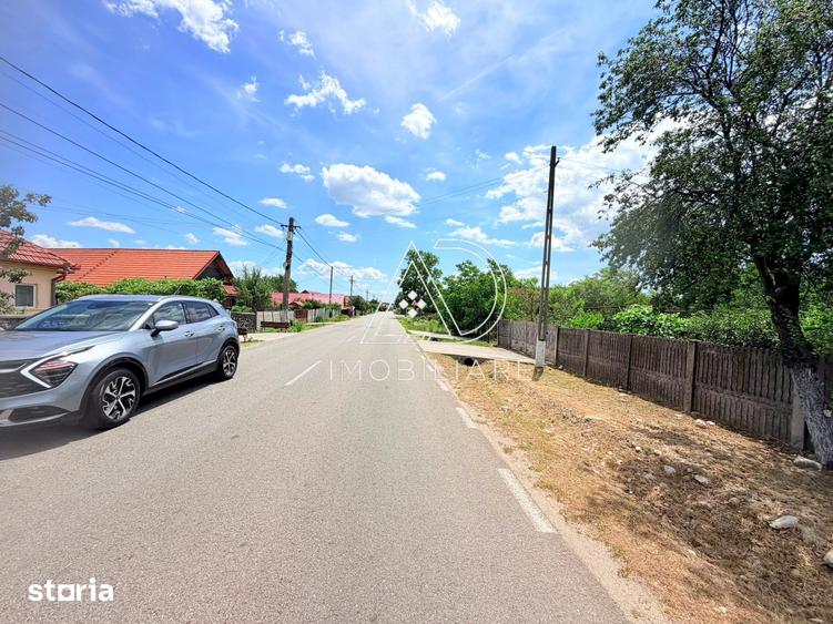 Teren de 8500 mp, în Runcu