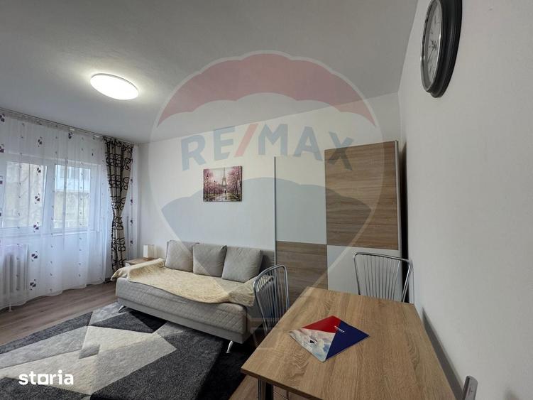 Garsonieră în Micălaca