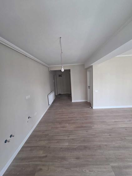 Apartament cu 2 camere decomandat în Tomis Plus