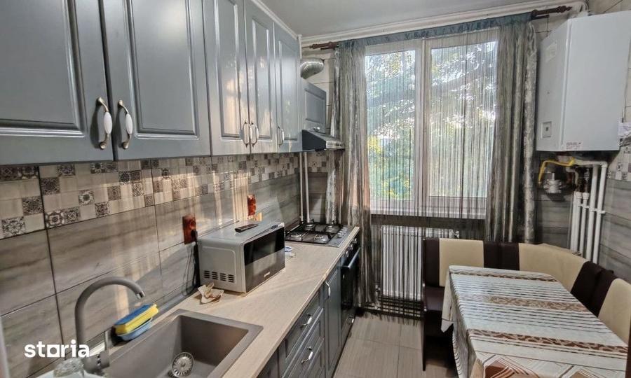 Apartament cu 3 camere în Țiglina 1