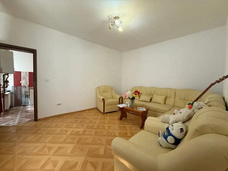 Casă cu 2 camere cu Teren 60 Mp în Fabric