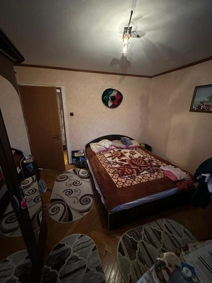 Apartament cu 4 camere decomandat în Bucovina