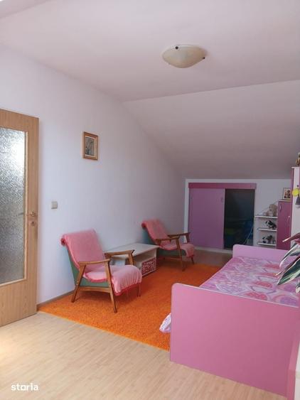 Apartament cu 3 camere în Florești