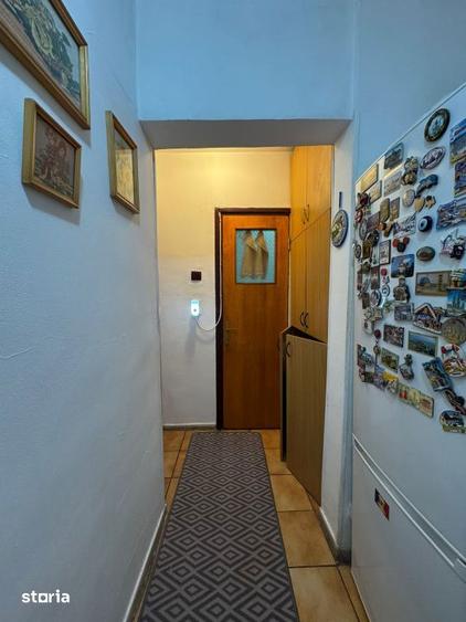 Apartament cu 3 camere decomandat, mobilat în Giurgiului