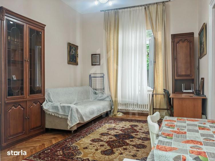 Casă cu 2 camere cu Teren 1000 Mp în Central