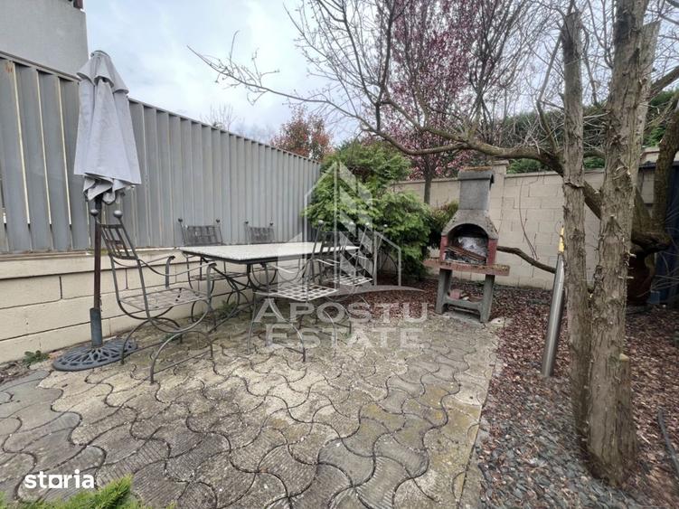 Casă cu 4 camere cu Canalizare în Soarelui