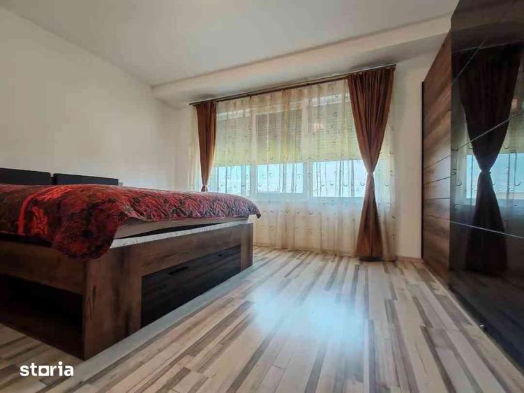 Casă cu 5 camere cu Teren 390 Mp în Central