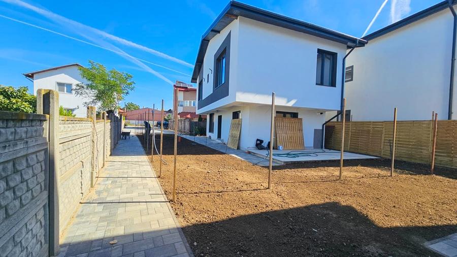 Casă individuală cu 4 camere cu Canalizare în Chiajna